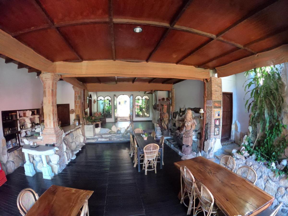 Pias Poppies Hotel Rantepao Bagian luar foto