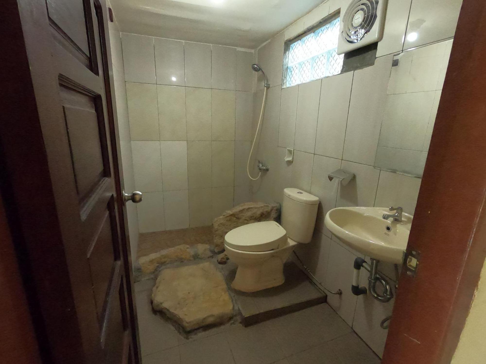 Pias Poppies Hotel Rantepao Ruang foto